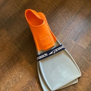 Speedo kids flippers